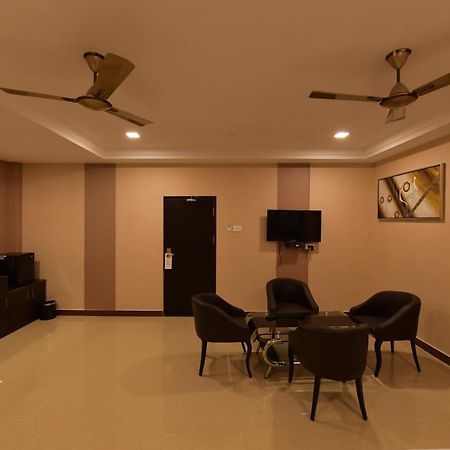 Coastal Grand Hotel Sampath Tiruchirappalli Buitenkant foto