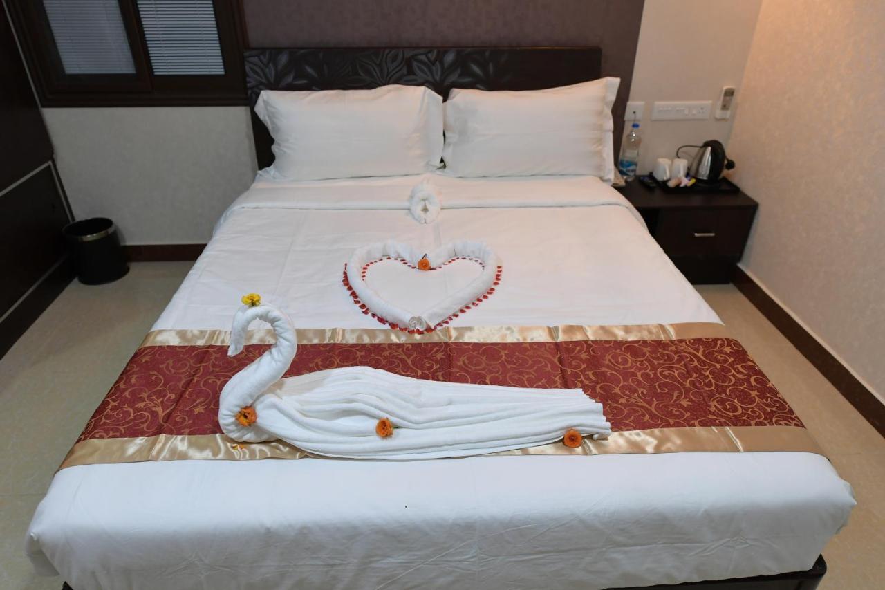 Coastal Grand Hotel Sampath Tiruchirappalli Buitenkant foto