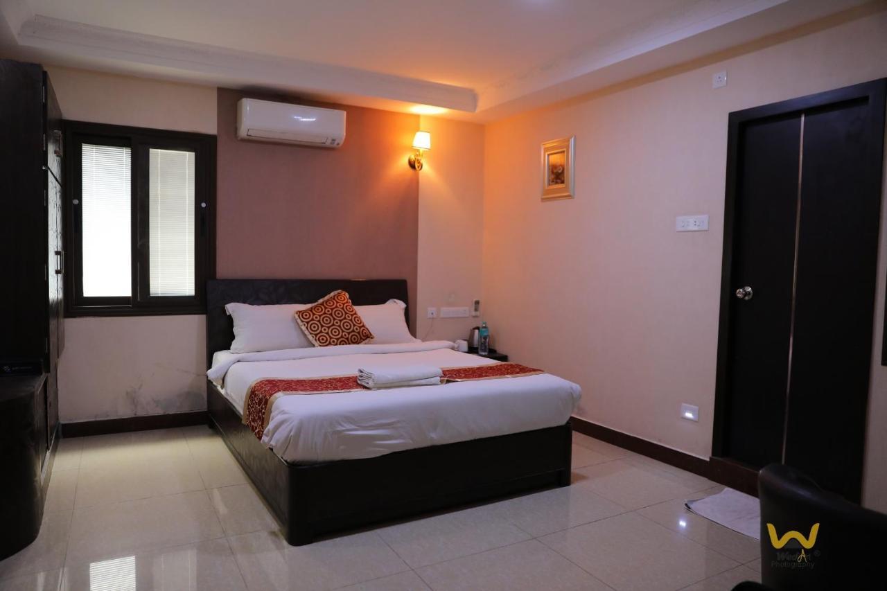 Coastal Grand Hotel Sampath Tiruchirappalli Buitenkant foto