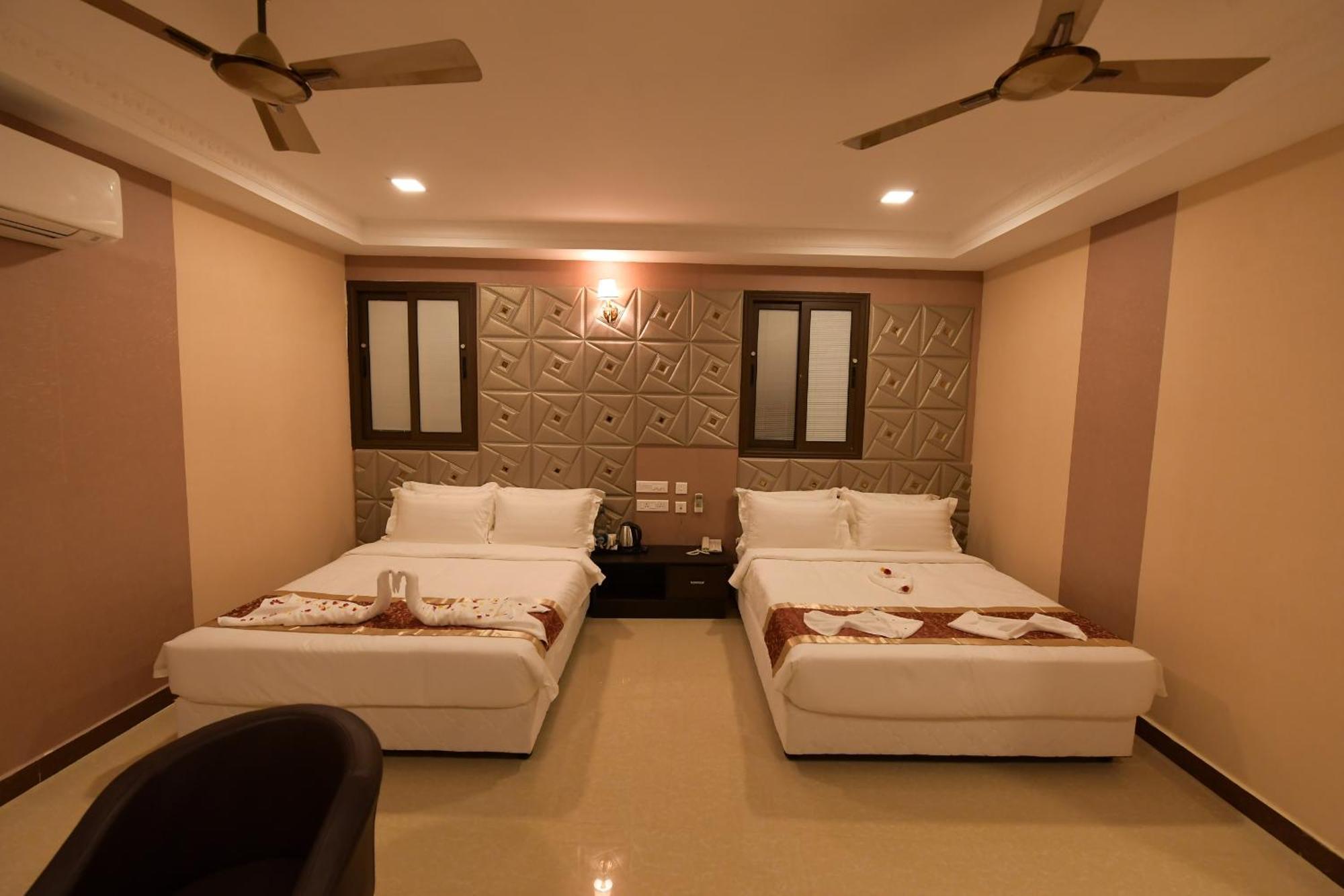 Coastal Grand Hotel Sampath Tiruchirappalli Buitenkant foto