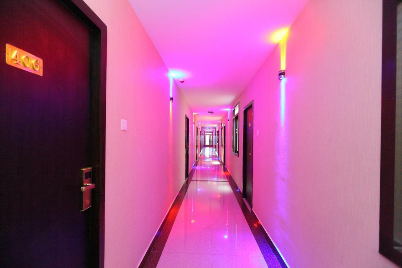 Coastal Grand Hotel Sampath Tiruchirappalli Buitenkant foto